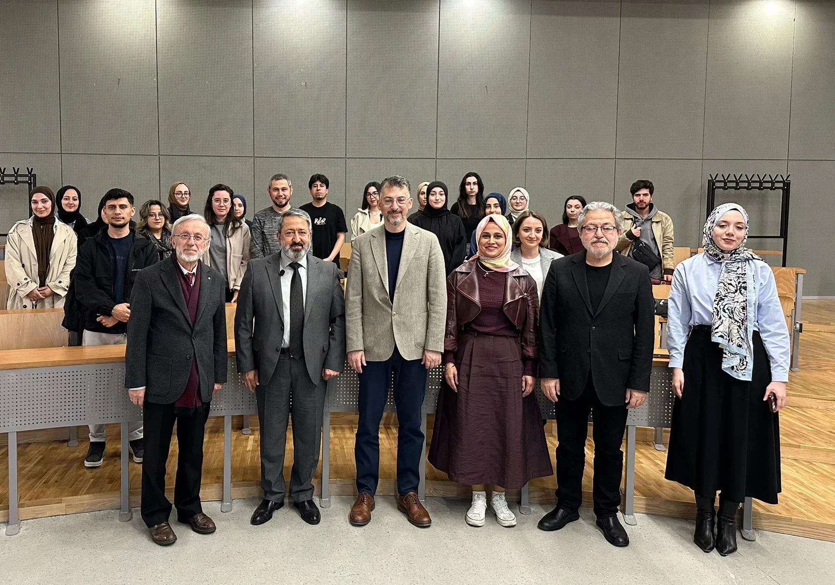 Grafik Tasarım, Medya ve Kültür İlişkisi başlıklı konferans gerçekleştirildi